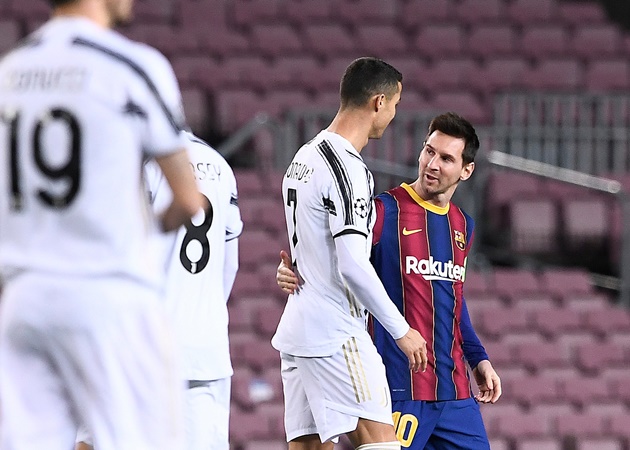 Loại bỏ ‘kẻ nổi loạn’, PSG mở rộng cửa chào đón Ronaldo hoặc Messi