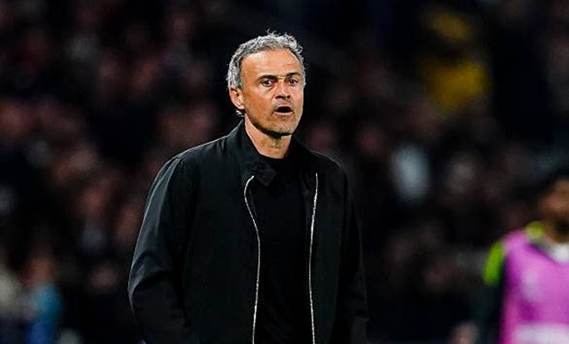 Luis Enrique đau đầu với điểm yếu của PSG