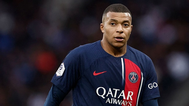 “Luis Enrique không thích Mbappe”