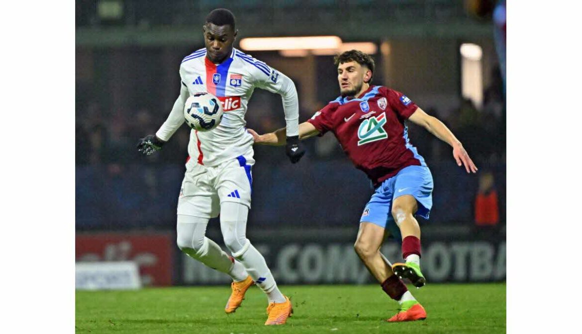 Lyon thua sốc, PSG lội ngược dòng kịch tính ở Cúp Quốc gia Pháp