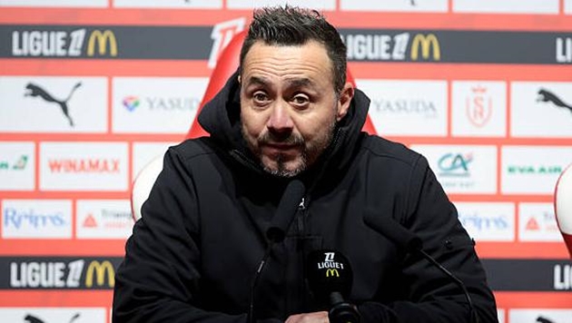 Marseille thua bạc nhược, De Zerbi trừng phạt các học trò