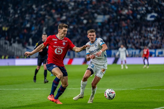 Marseille và Monaco tự bắn vào chân mình trong cuộc đua với PSG tại Ligue 1