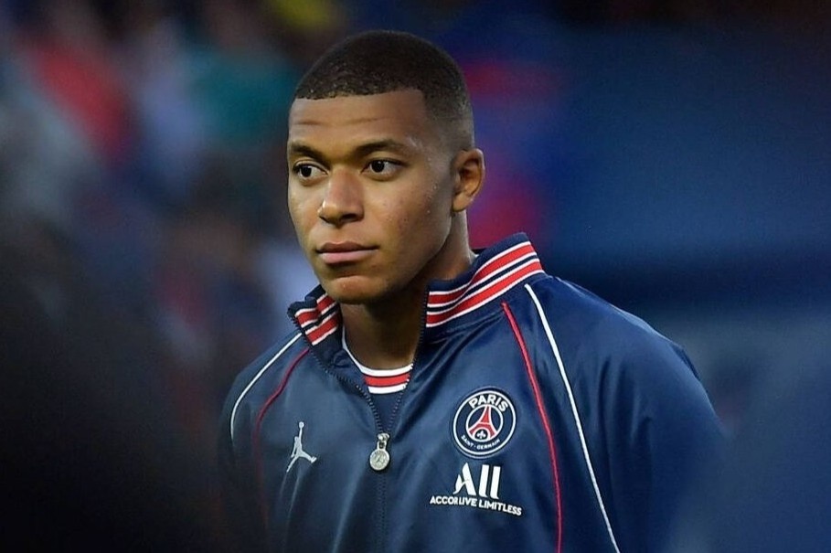 Mbappe đang tự hủy hoại danh tiếng ở PSG