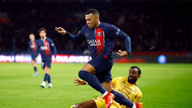 Mbappe đi vào lịch sử Ligue 1 sau chiến thắng trước Metz