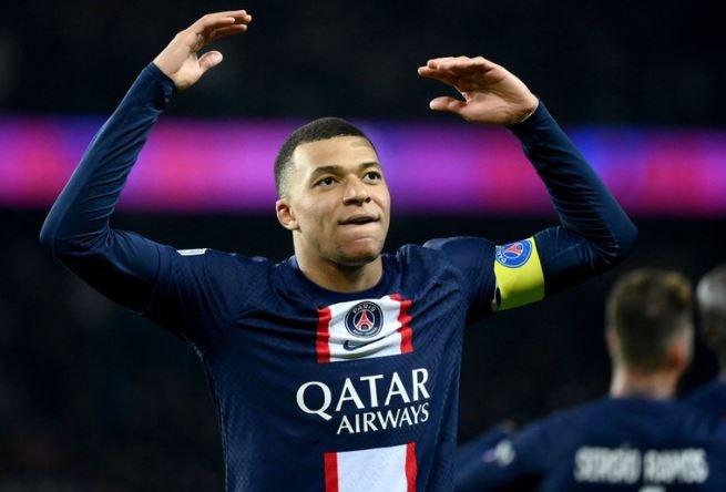 Mbappe đi vào lịch sử PSG