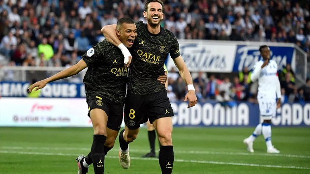 Mbappe lập cú đúp, PSG sắp vô địch Ligue 1