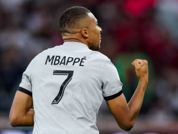 Mbappe lập kỷ lục vô tiền khoáng hậu tại Ligue 1