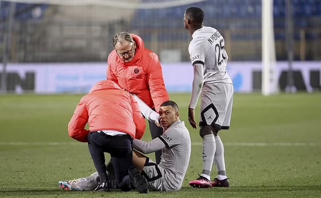 Mbappe nghỉ 3 trận, dấu hỏi cho cuộc chiến gặp Bayern