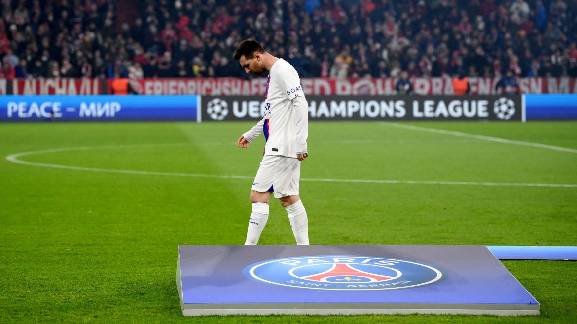 ‘Messi hoàn toàn mất kết nối ở PSG’