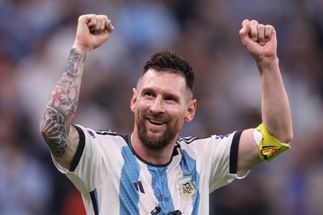 “Messi nên giã từ đội tuyển quốc gia Argentina”