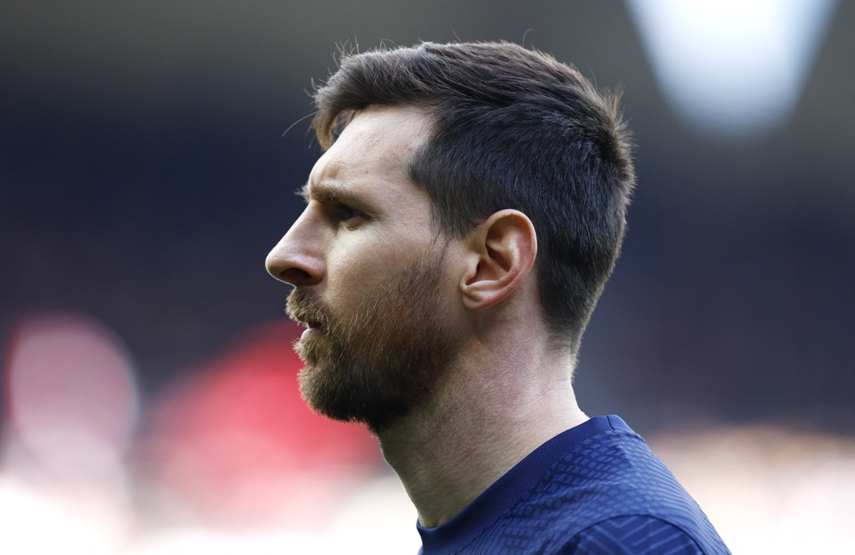 “Messi ngồi xem trận đấu ngay ở trên sân”