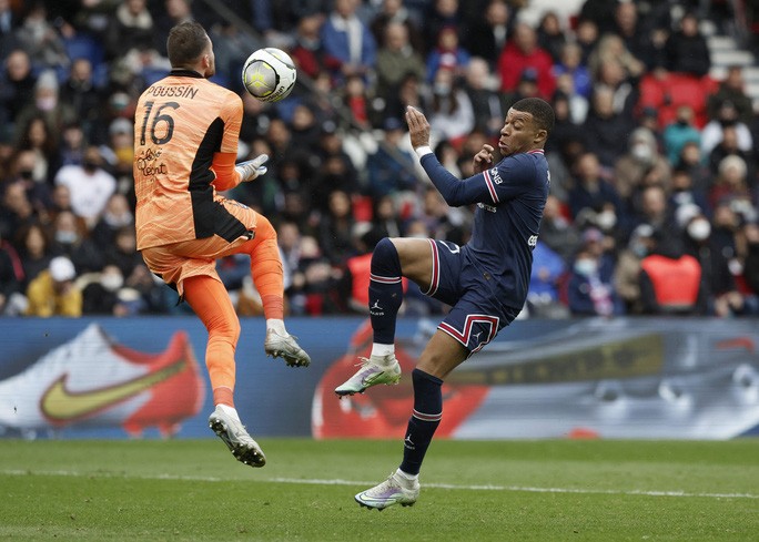 Messi tiếp tục “tịt ngòi” trong trận thắng của PSG