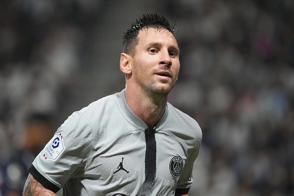 Messi trước cơ hội trở thành cầu thủ nhiều danh hiệu nhất lịch sử