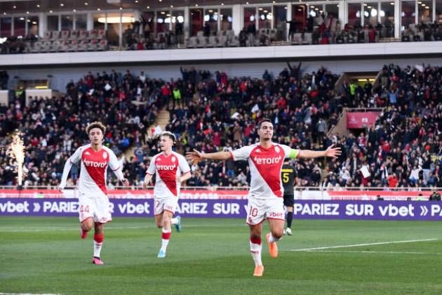 Monaco hủy diệt PSG sau 45 phút, Ligue 1 giờ rất khó lường