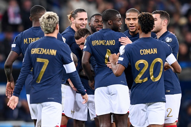 Nếu là người Anh, Deschamps đã được gọi là Sir từ lâu rồi