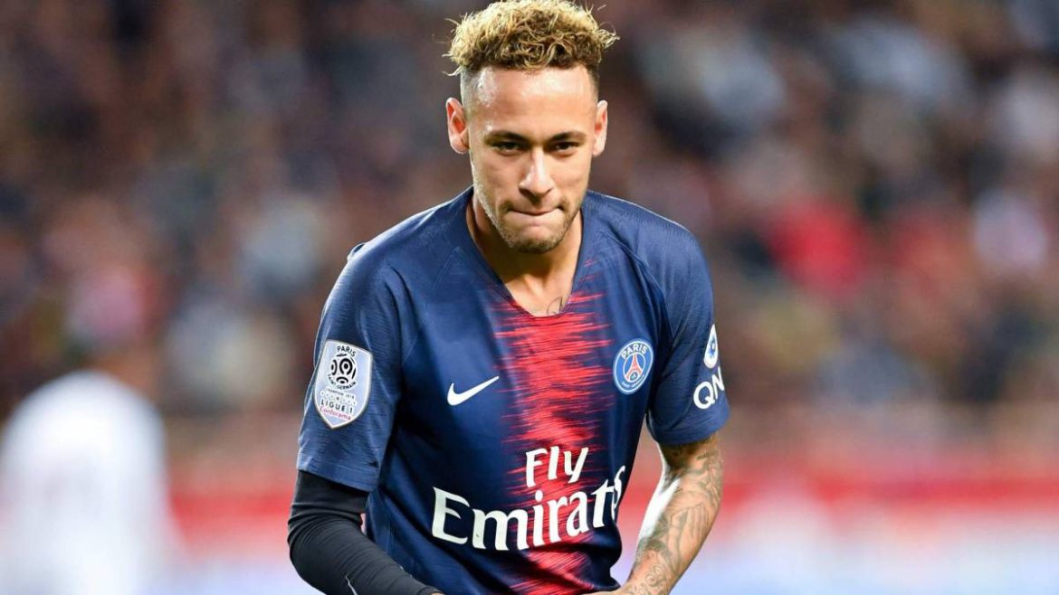 Neymar hưởng mức lương gây choáng, Sanchez chỉ bằng 1 nửa
