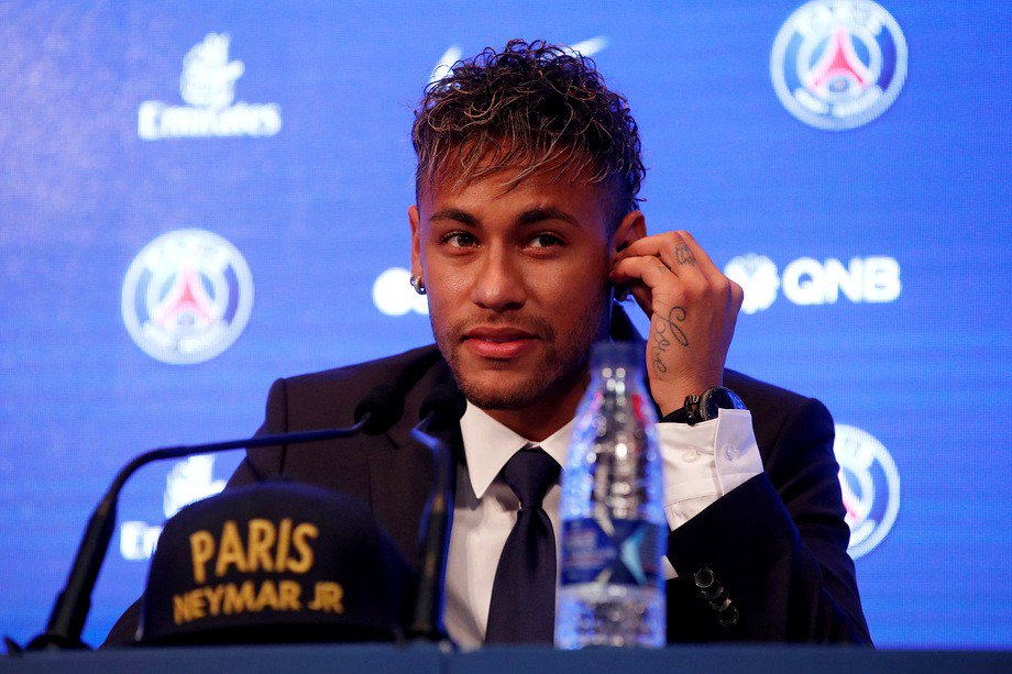Neymar sang PSG: Vinh quang hay thất bại?