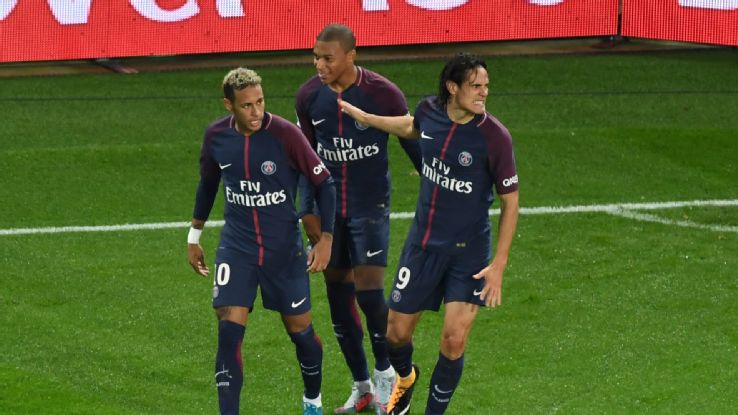 Neymar yêu cầu PSG bán Cavani?