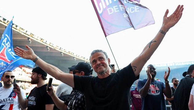 Ngả mũ với Luis Enrique