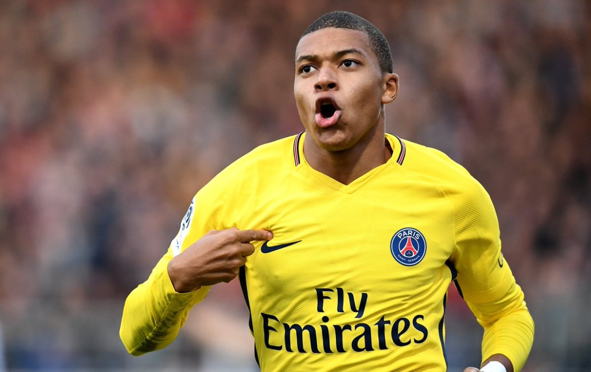 Nhấn chìm Angers, Mbappe lại đi vào lịch sử Ligue 1