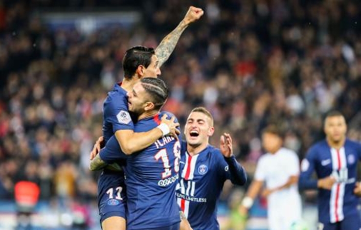 Nhìn “tình cũ” làm “siêu người nhện”, Real thực sự chạnh lòng khi có Courtois