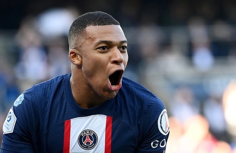 Những người có ảnh hưởng đến quyết định tương lai của Mbappe