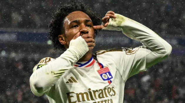 NÓNG! Lyon đón cú hích lớn trước trận gặp MU