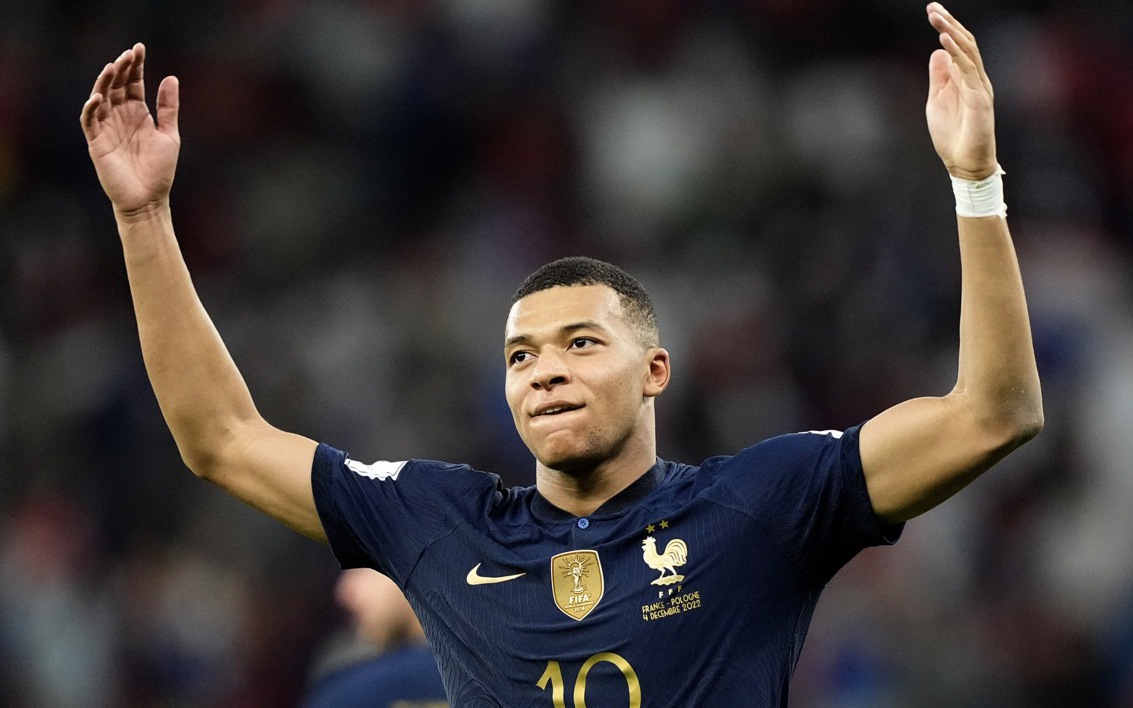 Pires ngạc nhiên khi Mbappe làm đội trưởng, chỉ ra cái tên hợp lý hơn