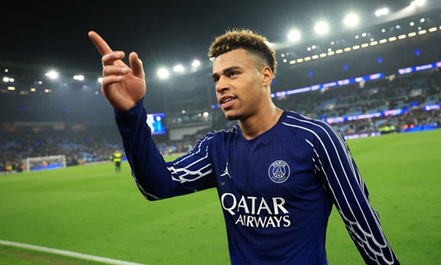 PSG dập tắt nỗ lực của Man City