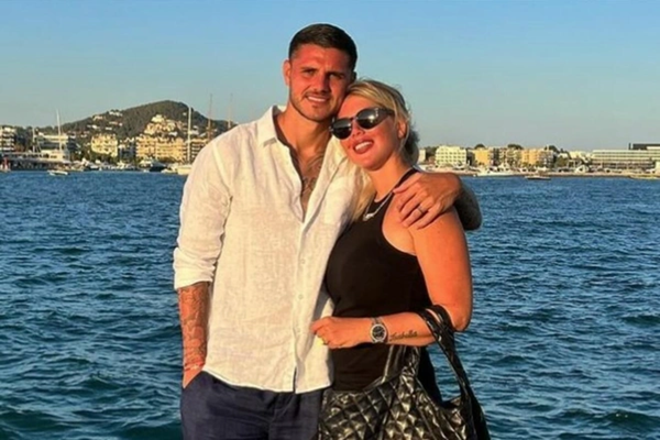 PSG đẩy Icardi xuống đội trẻ