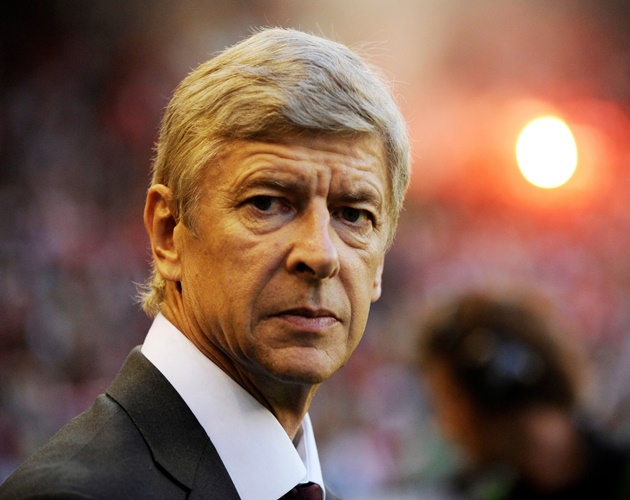 PSG đề nghị Arsene Wenger làm “tổng tư lệnh”