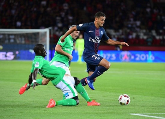 PSG hòa đau phút cuối trước Saint-Etienne