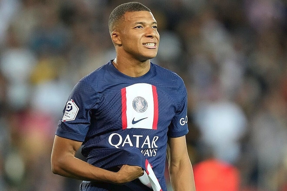 PSG không trừng phạt Mbappe