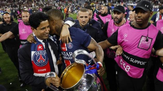 PSG mùa 2025-26: Rẽ lối chuyển nhượng; Rắc rối từ Hakimi và Donnarumma