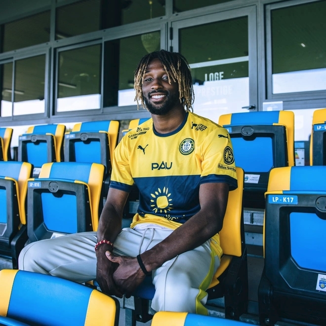 Quang Hải có thêm đối thủ cạnh tranh ở Pau FC