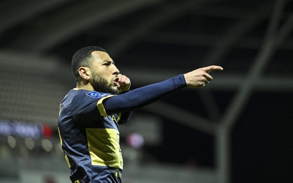 Quang Hải vẫn không được thi đấu ở Pau