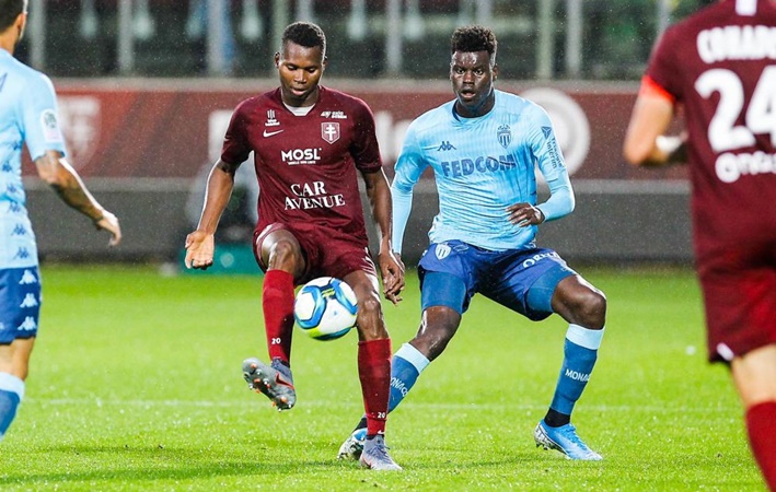 “Quỷ” ám Monaco, 2 vòng nhận 2 thẻ đỏ trực tiếp và 2 trận thảm bại