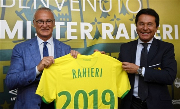 Ranieri “năn nỉ” được sa thải