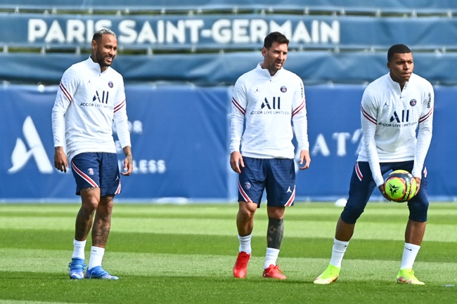 Real có nguy cơ mua hụt Mbappe