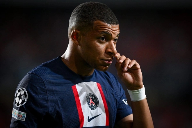 RMC: Mbappe muốn rời PSG