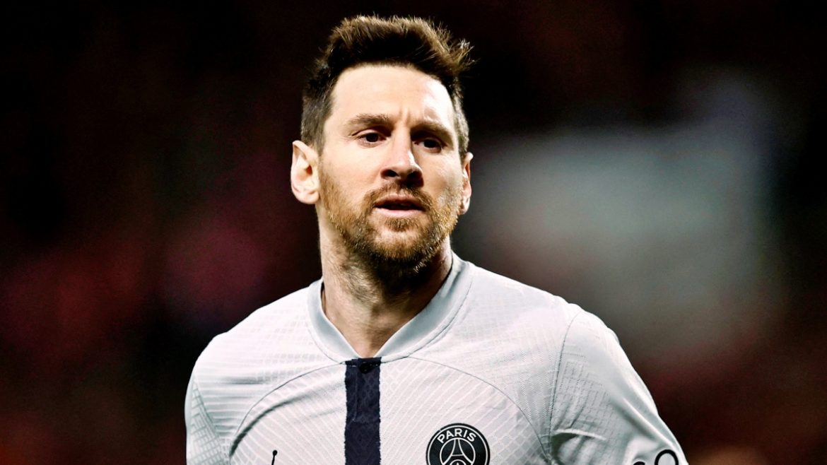Rõ nghi vấn Messi cự cãi với HLV PSG