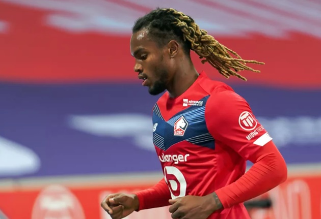 Rời nước Đức 1 năm, “thần đồng không lớn” xát muối Bayern Munich