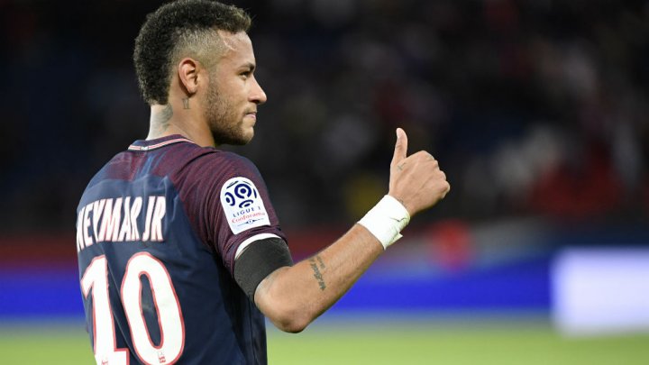 Rồi PSG phải cúi đầu trước Neymar