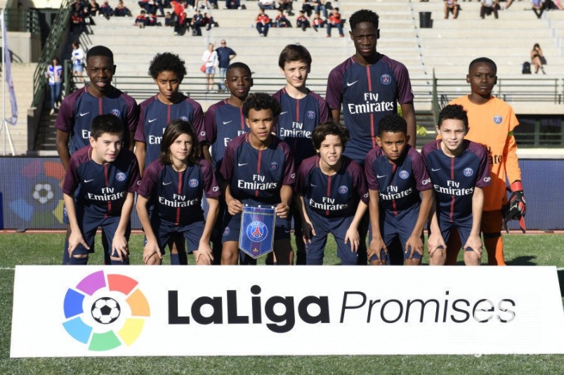 Sao mai 12 tuổi của PSG khiến đối thủ tá hỏa vì thân hình quá khổ