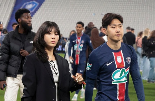 Sao PSG hẹn hò cùng tiểu thư tài phiệt xinh đẹp Hàn Quốc
