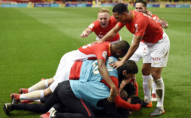 Sau vòng 24 Ligue 1: Lyon mất top 3, PSG vững ngôi đầu