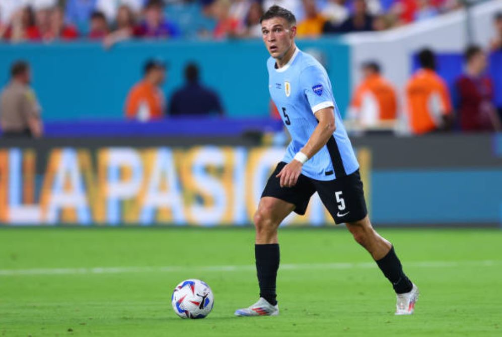 Sở hữu Neves, PSG vẫn không xuống nước với Man United