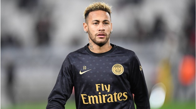 Tại sao Neymar chọn ở lại Paris Saint-Germain?