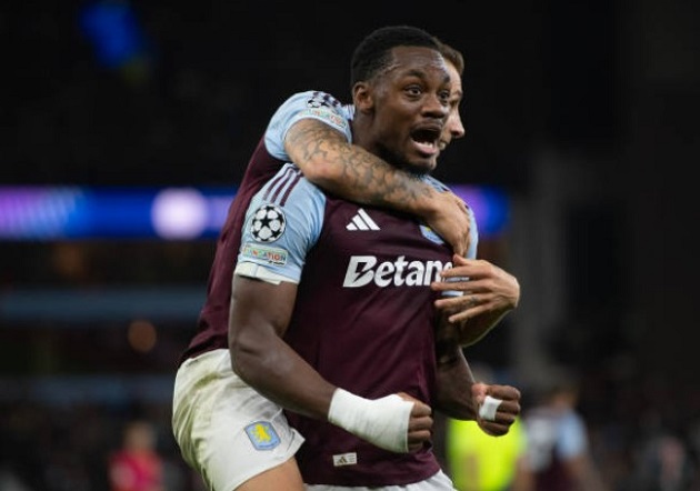 Tại sao PSG nên gấp rút mua Jhon Duran?