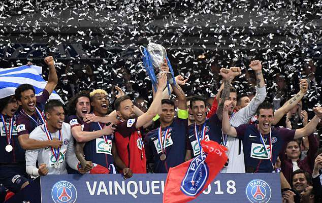 Thắng dễ đội hạng 3, PSG hoàn tất cú ăn 3 trong mùa
